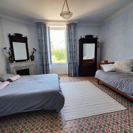 Chambre 3 Personnes Avec Salle De Bain Dans Mas Du Luberon Robion en Luberon Bagian luar foto